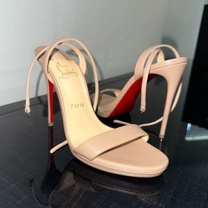 Christian Louboutin
Loubi Queen Ankle Strap Sandal 100 ( Women)